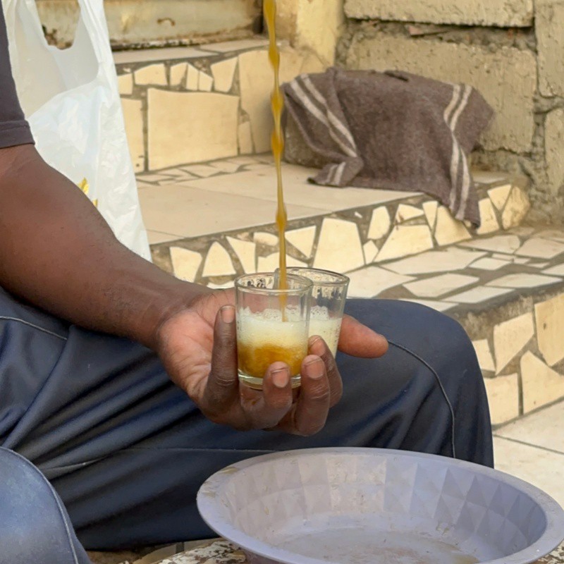 THE VERT D E CHINE THE VERT D E CHINE